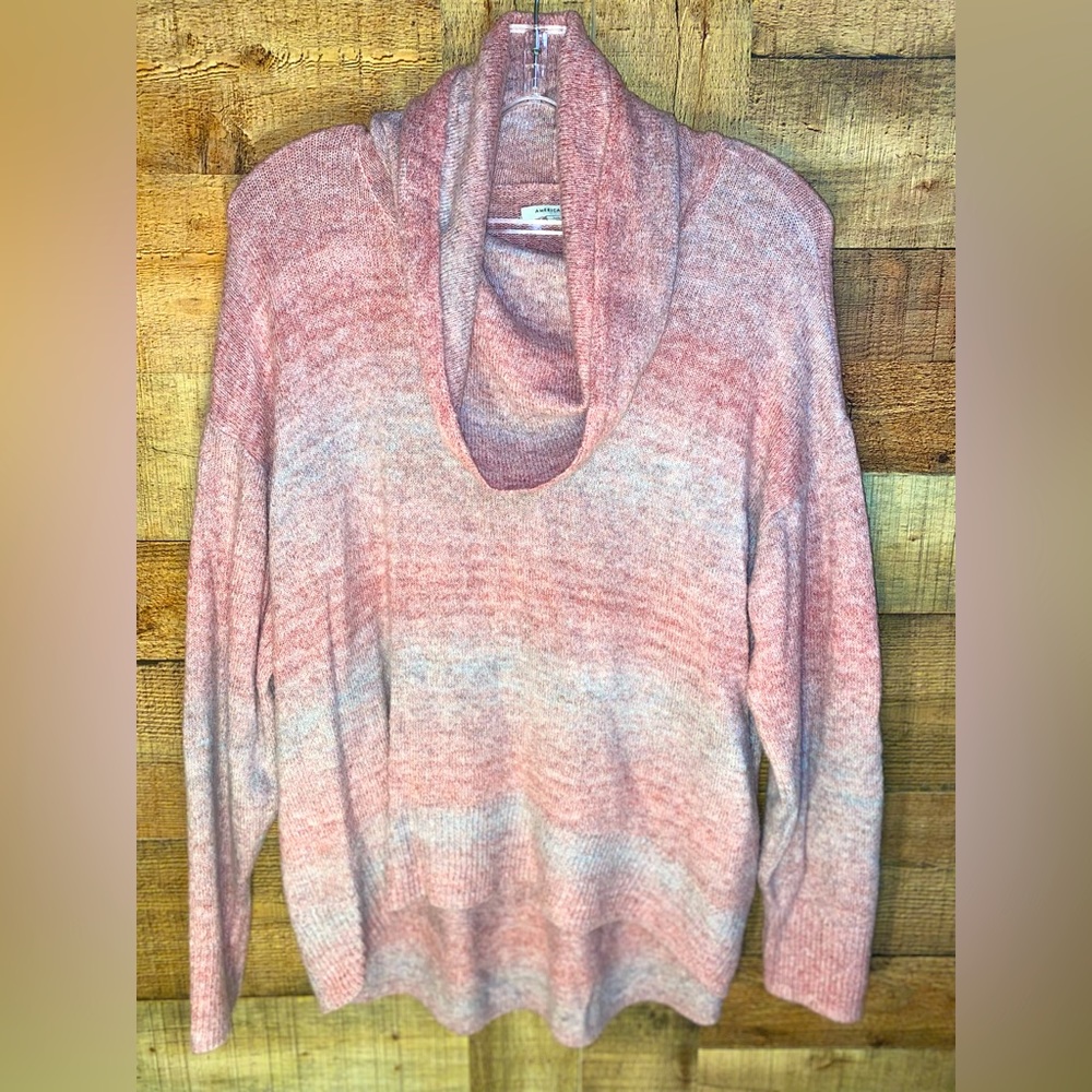 Women’s AE Two Tone Sweater Size Small